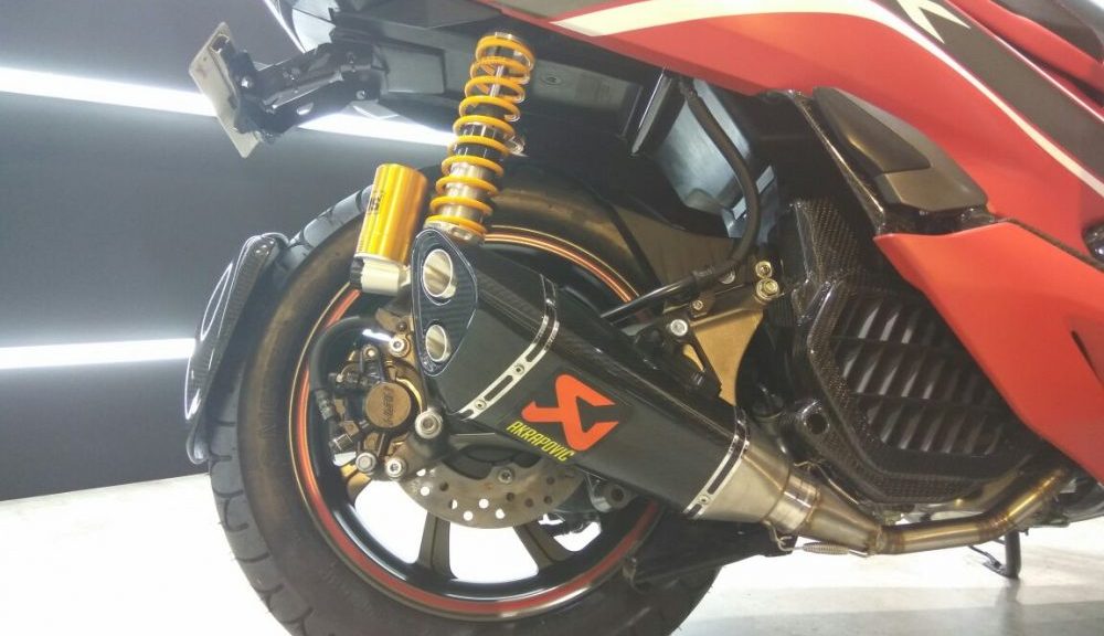 Akrapovic palsu pada Honda Pcx 150