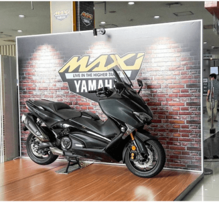 warna Yamaha Tmax DX 2018